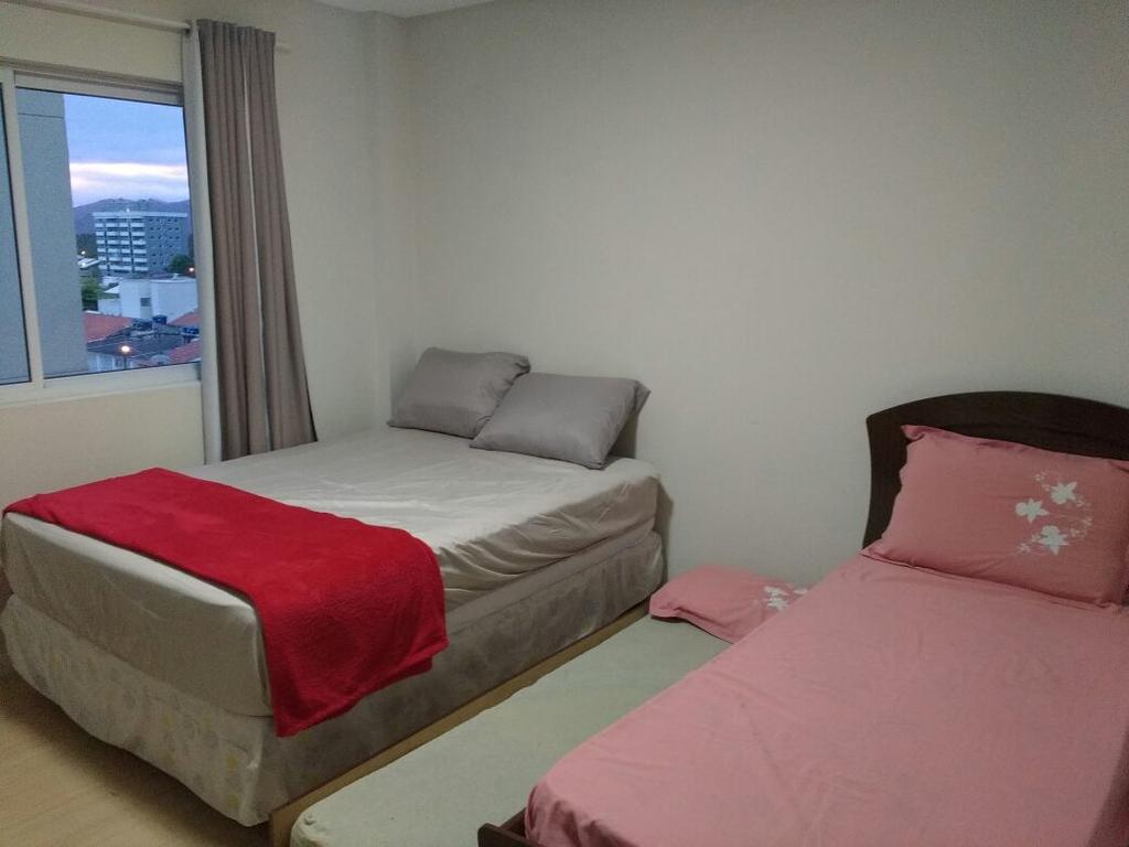 Edificio Piezzo de Mare Apartamento Meia Praia Exterior foto